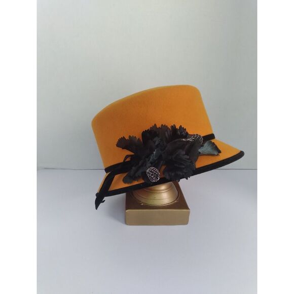 Vintage Wool Hat Pillbox Style Formal Occasion Hat with Flower‎ Detail - Picture 1 of 6